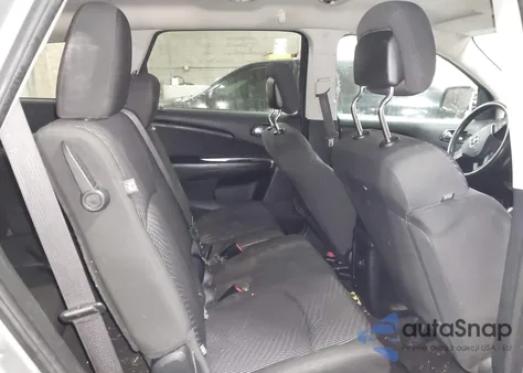 2016 Dodge Journey Sxt z USA, uszkodzony, nr VIN 3C4PDCBB5GT153926